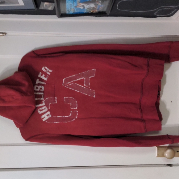 Hollister size medium red zip up hoodie - Picture 5 of 5